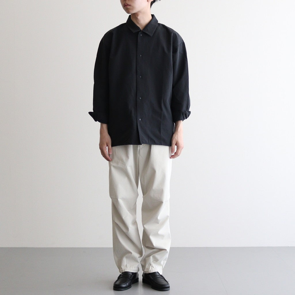 男性モデル(ハラ):172cm 58kg 着用サイズ:27