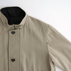 REVERSIBLE WOOL TWISTED TWILL / SHEEP LEATHER HALF COAT #KHAKI BEIGE CHAMBRAY × BLACK [A26AC01AN]
