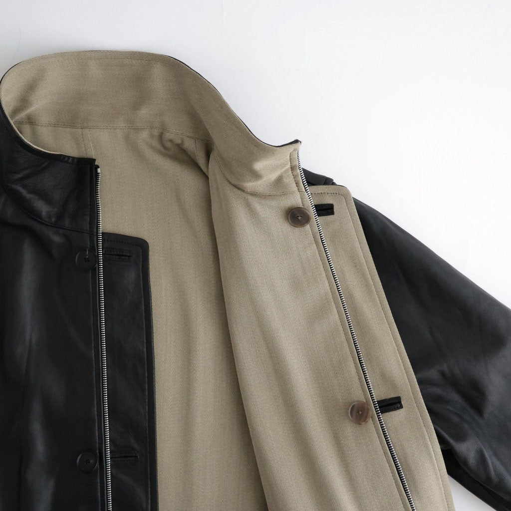 REVERSIBLE WOOL TWISTED TWILL / SHEEP LEATHER HALF COAT #KHAKI BEIGE CHAMBRAY × BLACK [A26AC01AN]