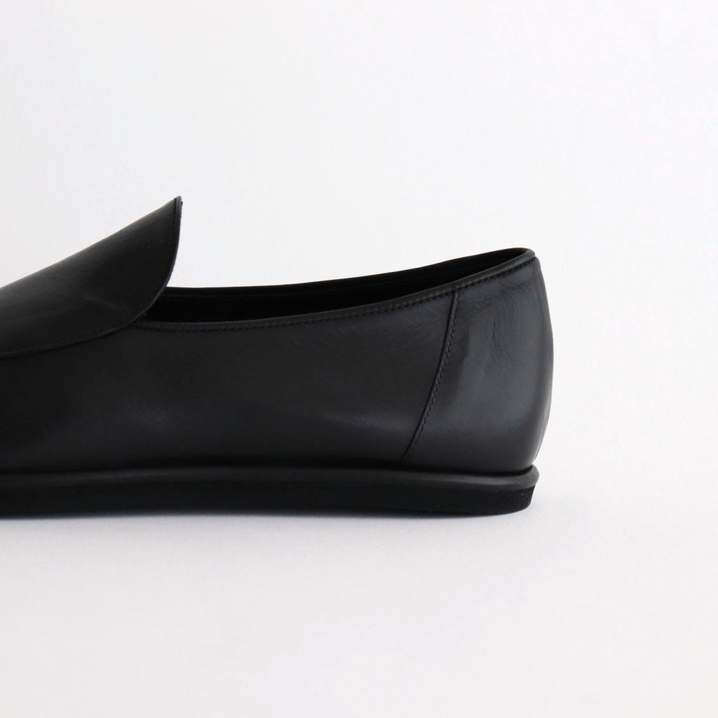 SOFT LEATHER LOAFERS #BLACK [A25AS08QD]