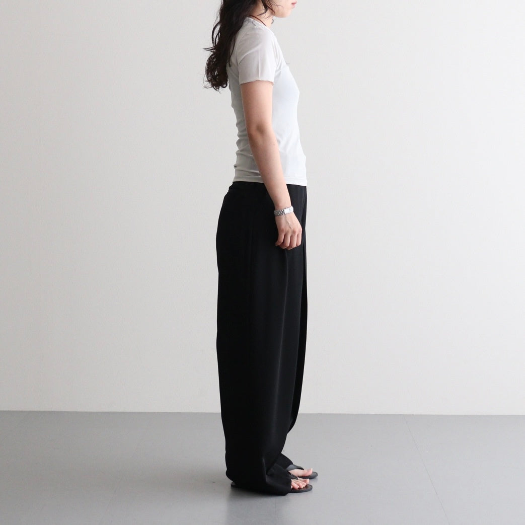 女性モデル(ニシ):158cm　着用サイズ:F
