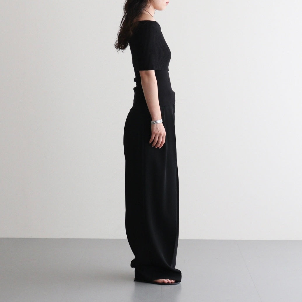 女性モデル(ニシ):158cm　着用サイズ:F
