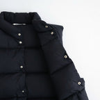 SUPER LIGHT NYLON RIPSTOP DOWN VEST #BLACK [A26AV02NL]