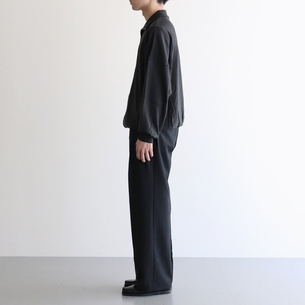 BLUEFACED WOOL TWO-TUCK SLACKS #CHARCOAL NAVY STRIPE [A25AP05BS]
