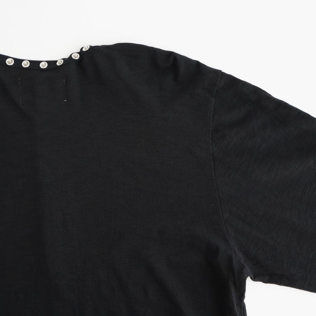 PEARL BUTTON TEE #BLACK [26330906]