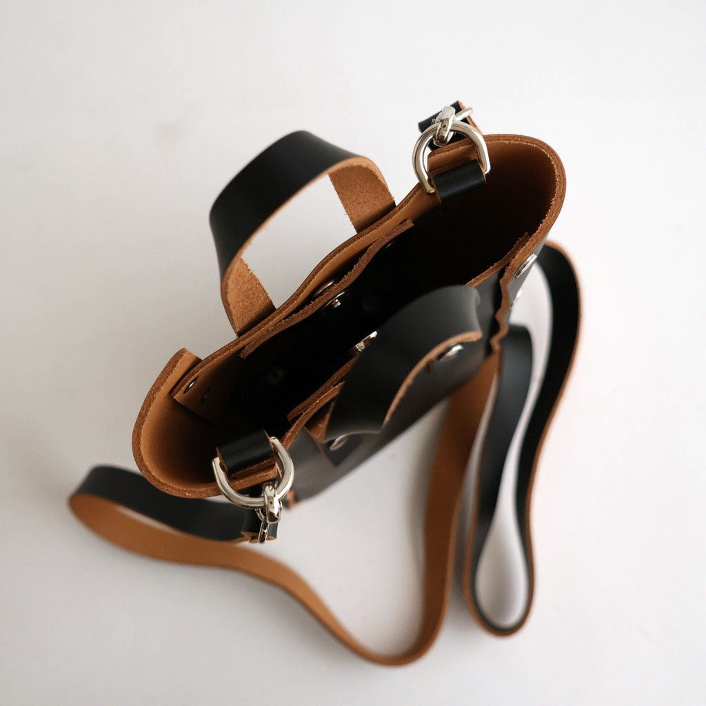 assemble hand bag tall XS #black [yv-b-atx]