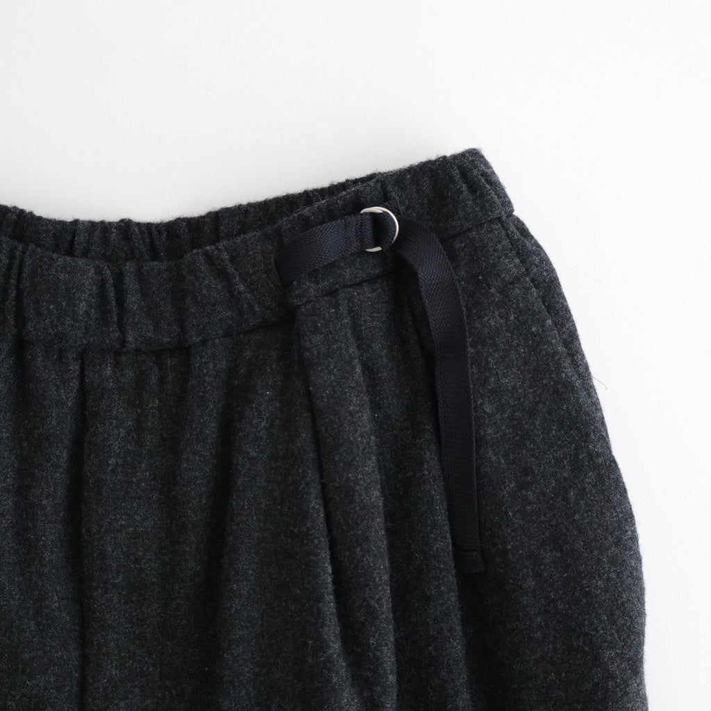 縮絨ウールタックワイドPT #CHARCOAL GRAY [D225-P303]