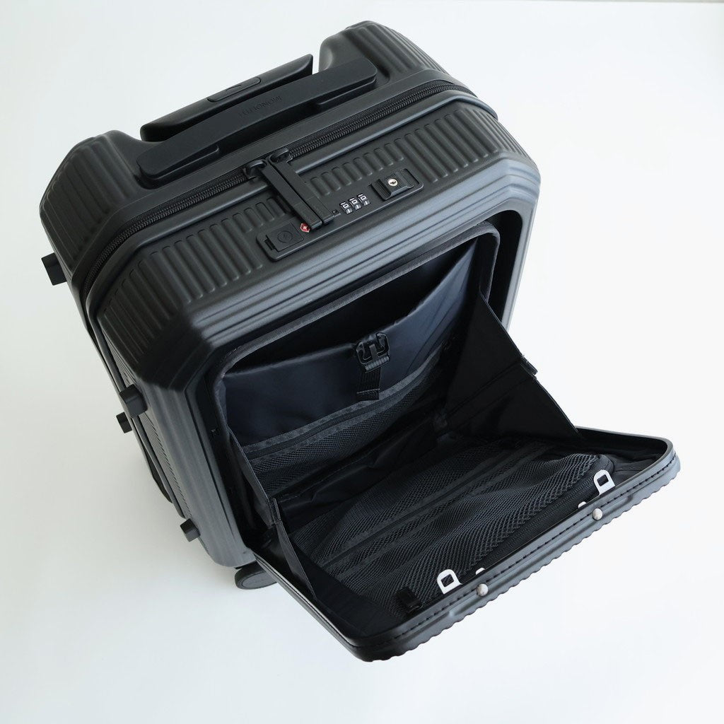 SUITCASE PRO OCTA 30 #GAIA BLACK [PR-5072-011]