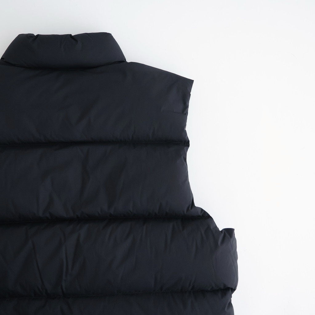 SUPER LIGHT NYLON RIPSTOP DOWN VEST #BLACK [A26AV02NL]