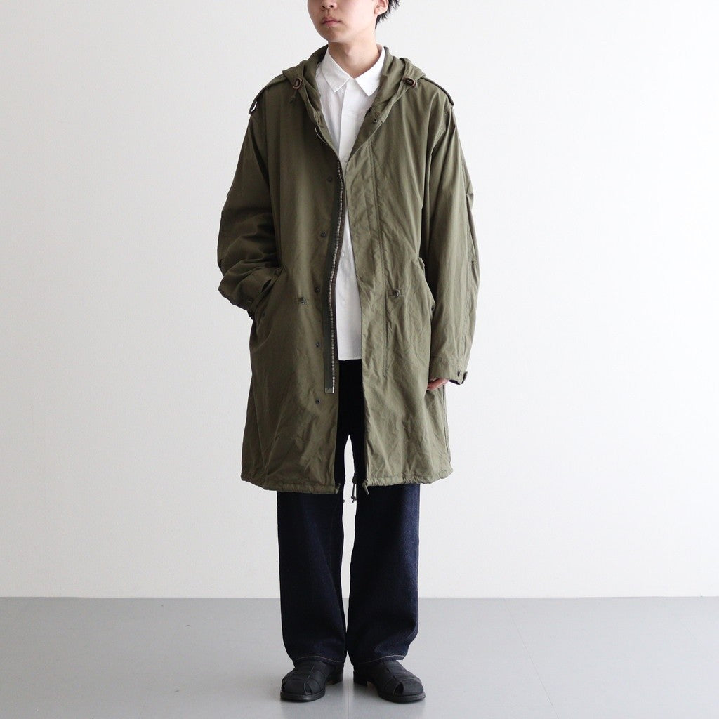 男性モデル(ハラ):172cm 58kg 着用サイズ:40