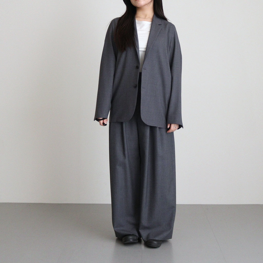 ※女性モデル(ナカムラ):165cm　着用サイズ:2