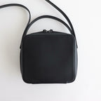 LEATHER SHOULDER BAG MADE BY AETA #BLACK [A25AB03AE]