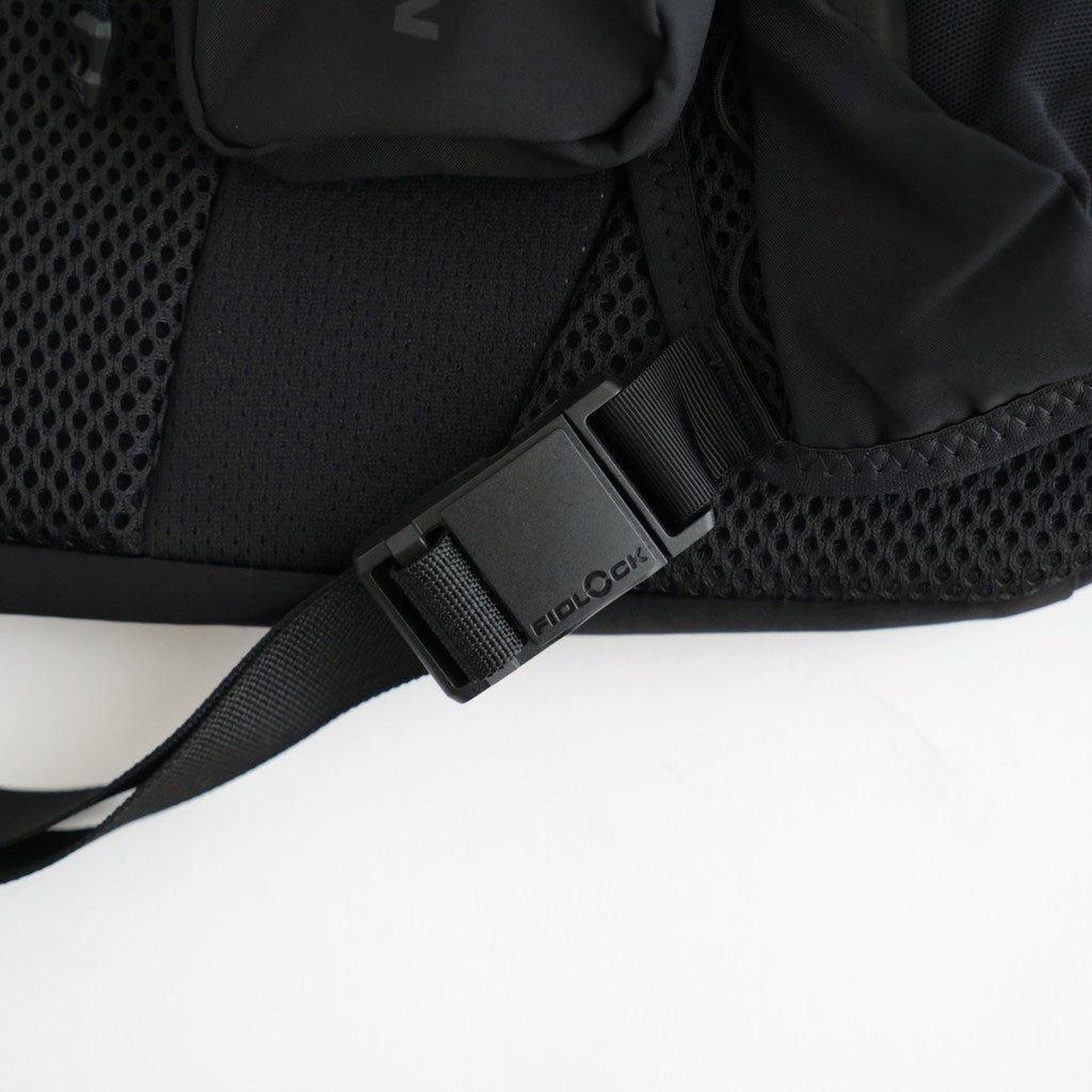 ADV CROSS BODY BAG #Black [LC2872400]