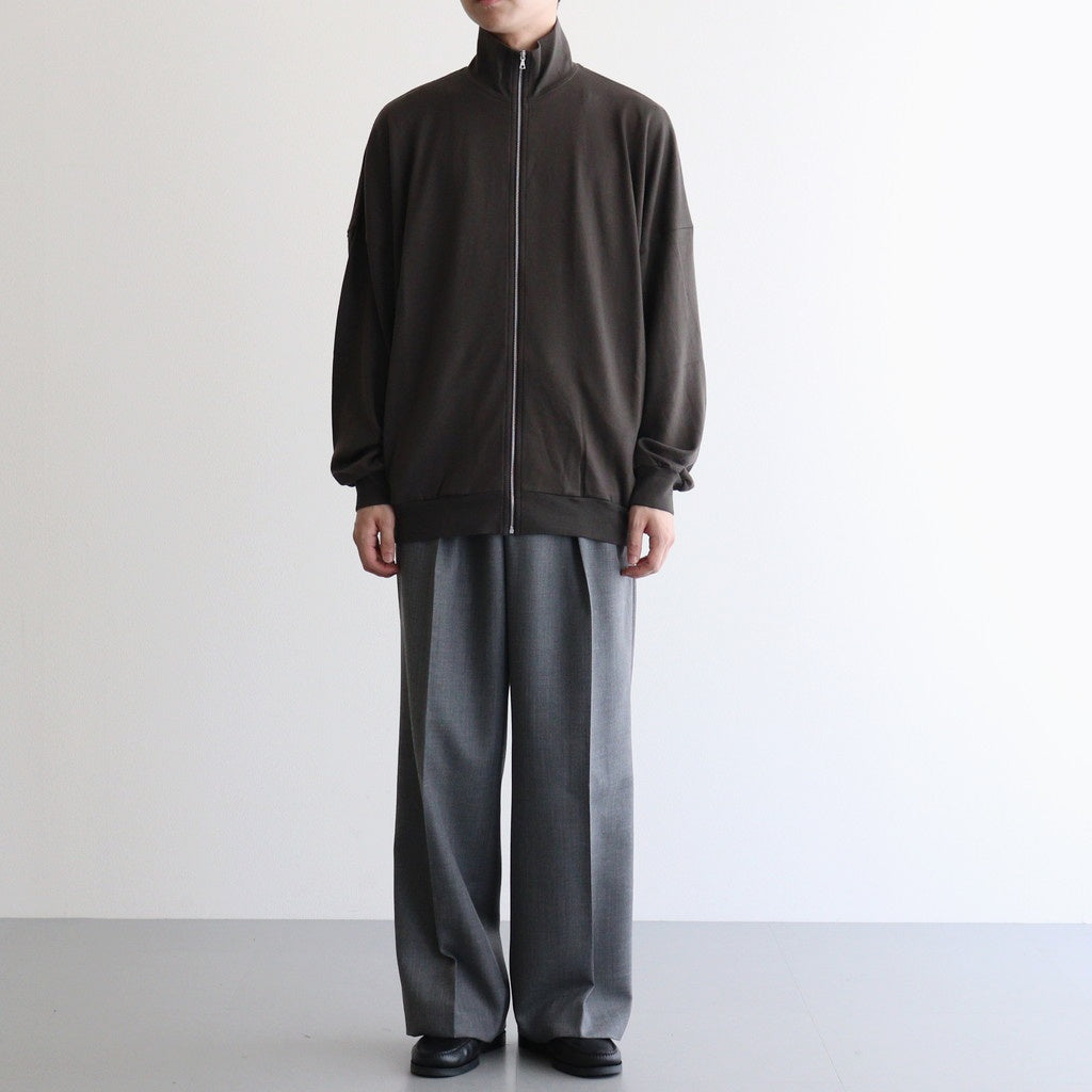 男性モデル(ハラ):172cm 58kg 着用サイズ：4