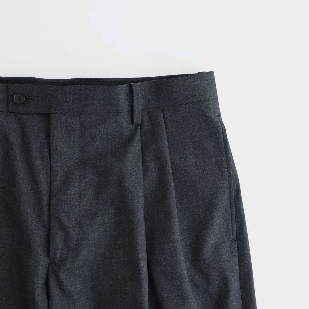ULTRA FINE TROPICAL WOOL TWO-TUCK SLACKS #TOP CHARCOAL [A26SP02MT]