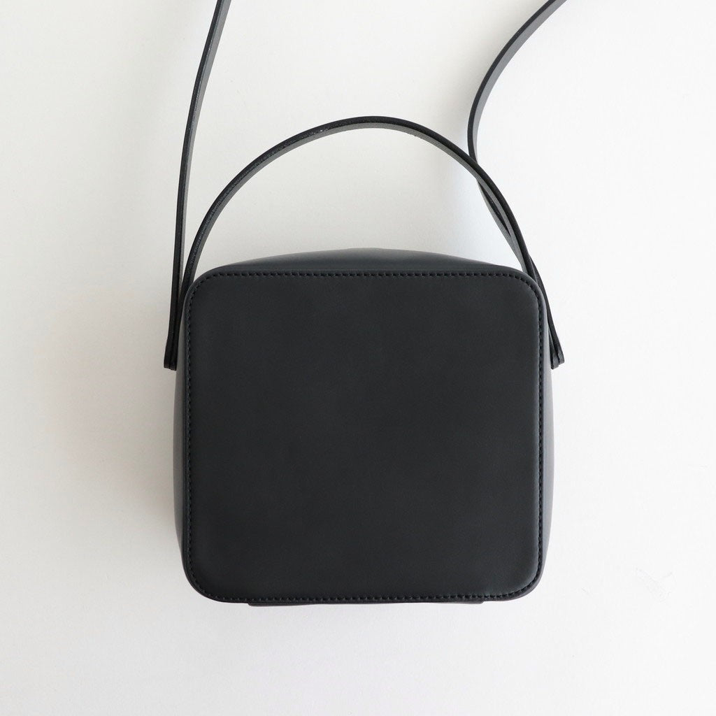 LEATHER SHOULDER BAG MADE BY AETA #BLACK [A25AB03AE] – ciacura