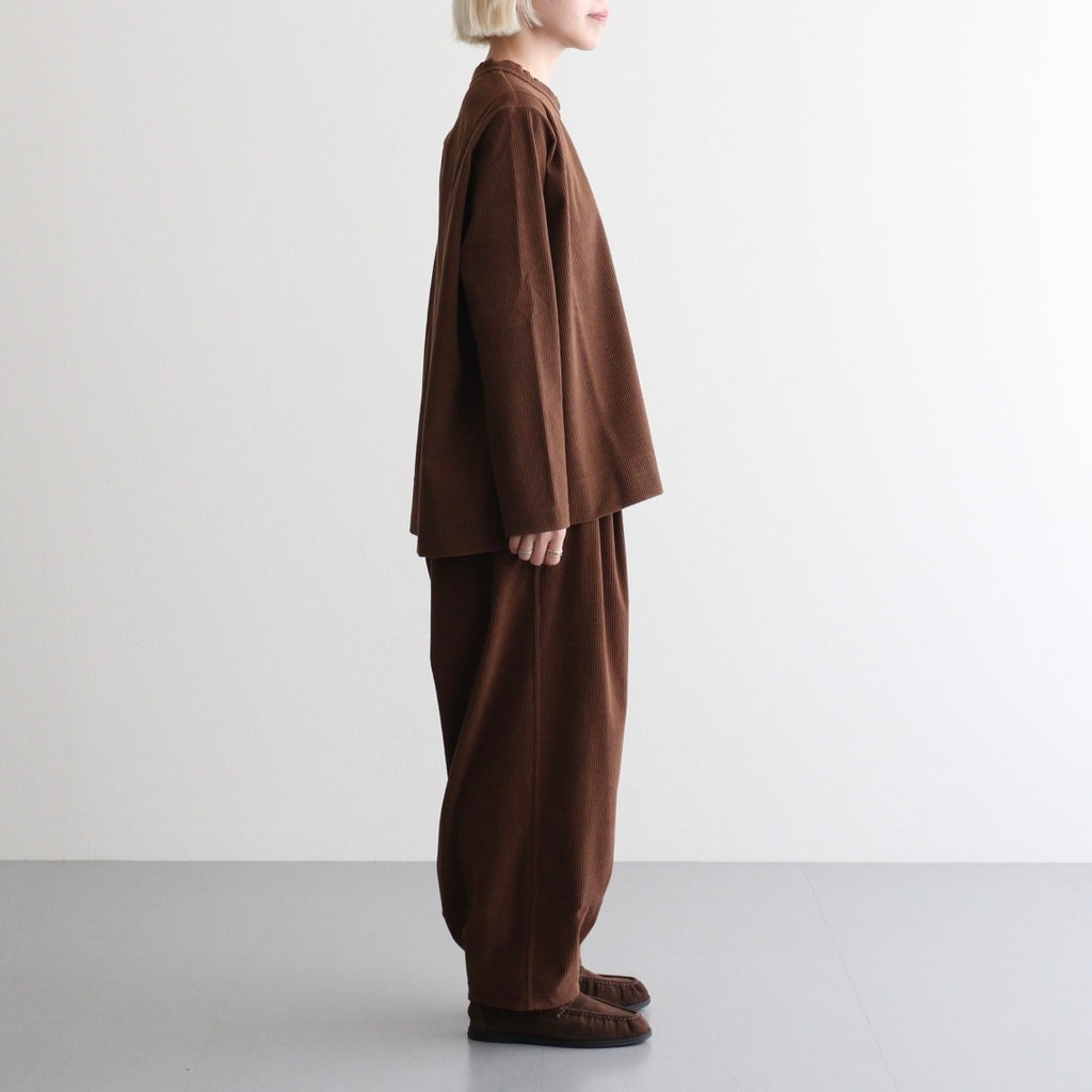 女性モデル(マツオ):156cm　着用サイズ:XS