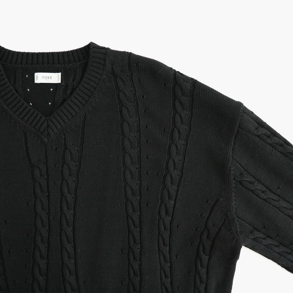Fluid Cable-Knit V-neck Sweater #Black [YK26FW01373S]