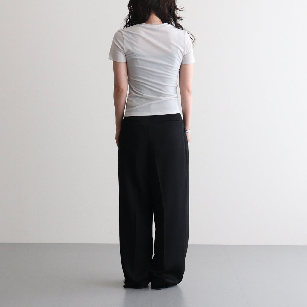 女性モデル(ニシ):158cm　着用サイズ:F
