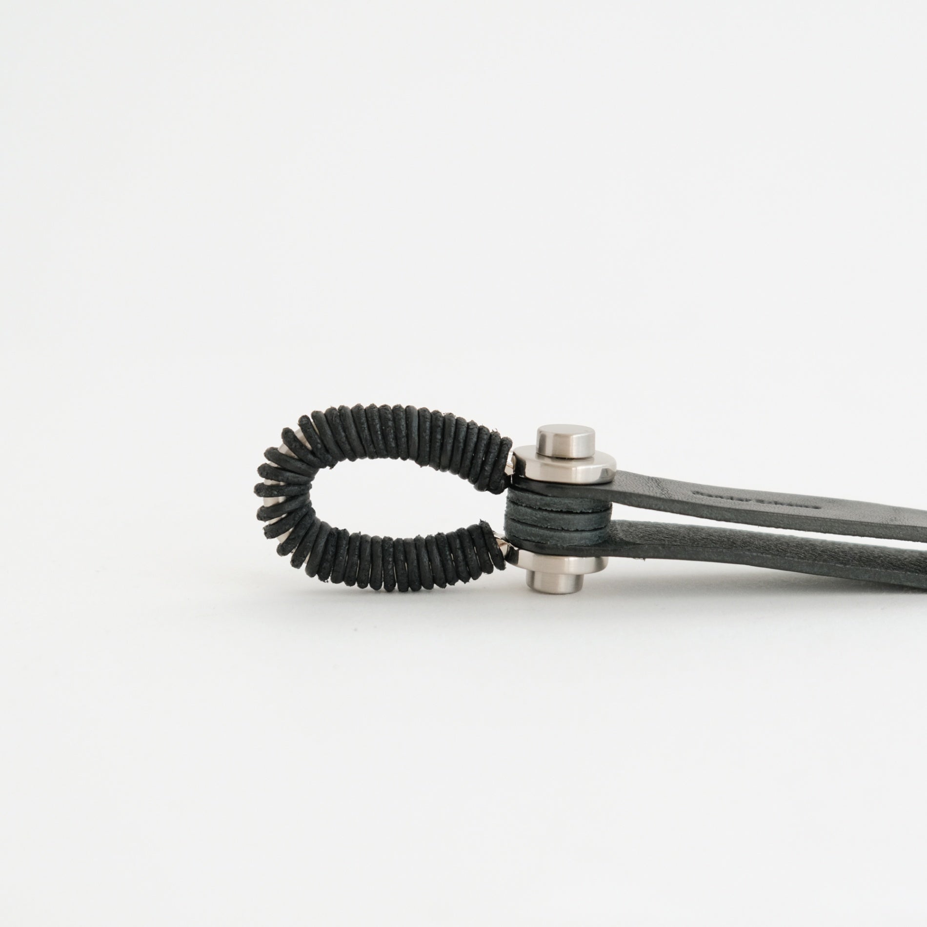 leather key shackle #black [yv-c-lks] - ciacura 三重県四日市市の