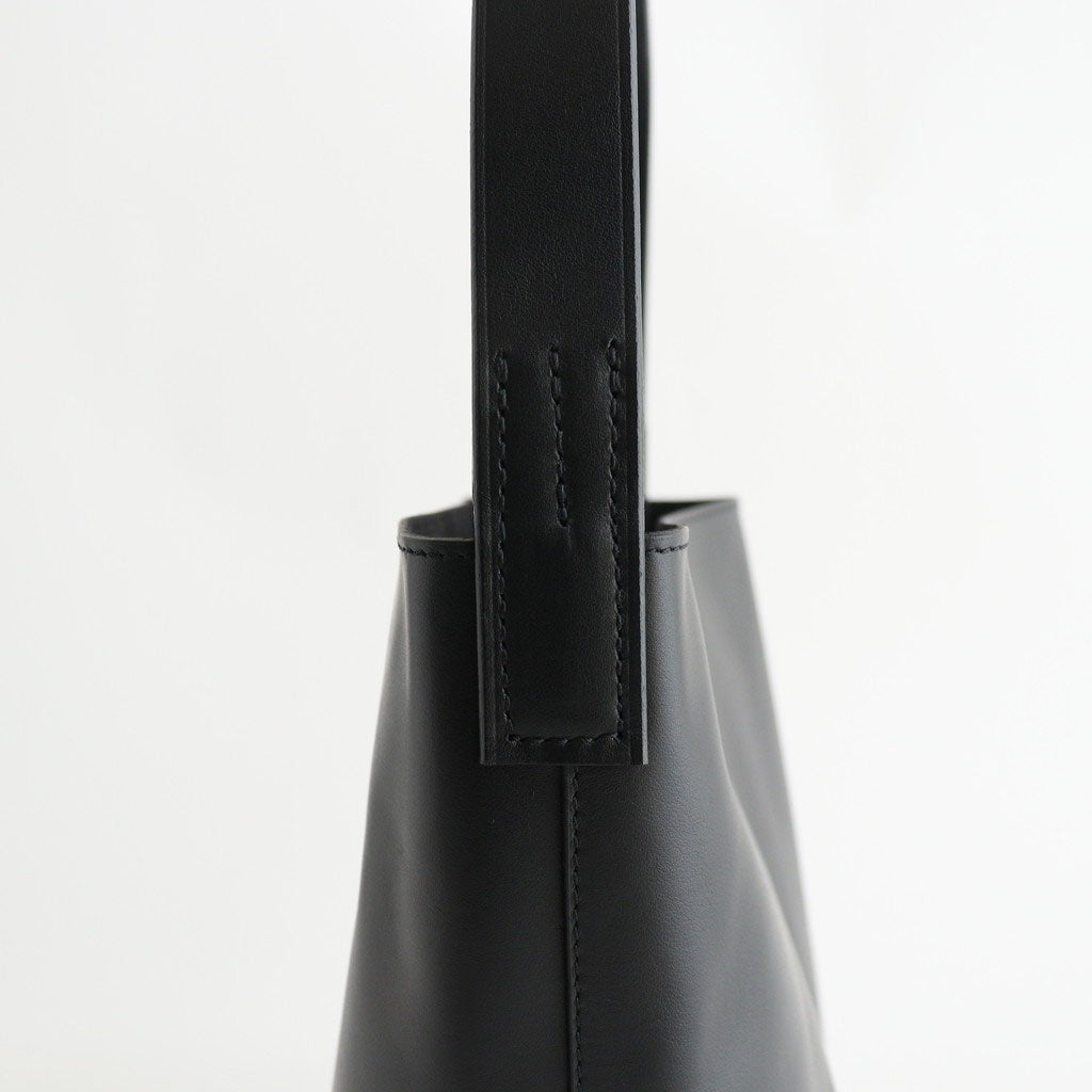 LEATHER SHOULDER BAG - S MADE BY AETA #BLACK [A26AB01AE]