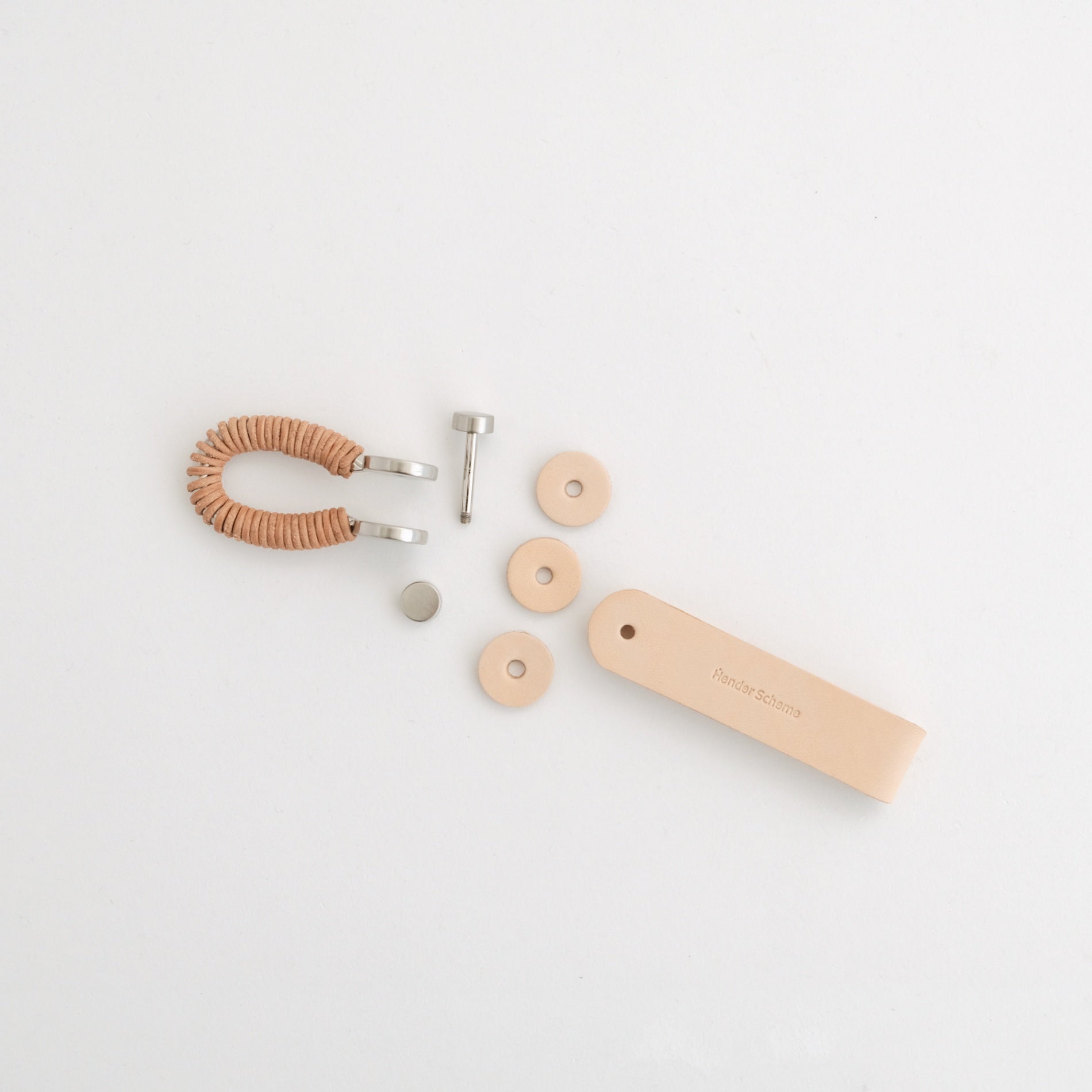 leather key shackle #natural [yv-c-lks] - ciacura 三重県四日市市の