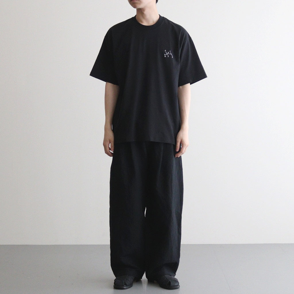 男性モデル(ハラ):172cm 58kg 着用サイズ:M