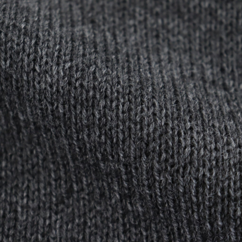LIGHT CASHMERE KNIT V-NECK P/O #CHARCOAL [A25AV03CJ]