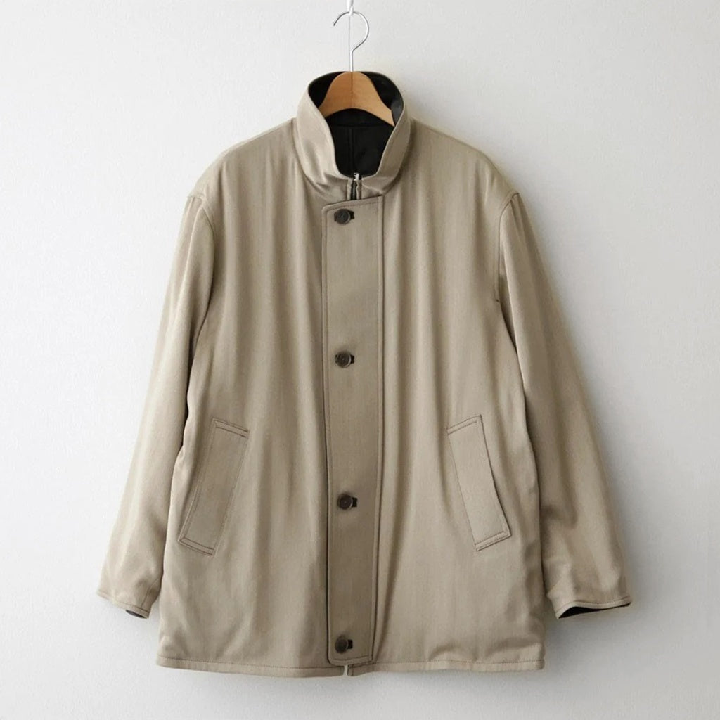 REVERSIBLE WOOL TWISTED TWILL / SHEEP LEATHER HALF COAT #KHAKI BEIGE CHAMBRAY × BLACK [A26AC01AN]