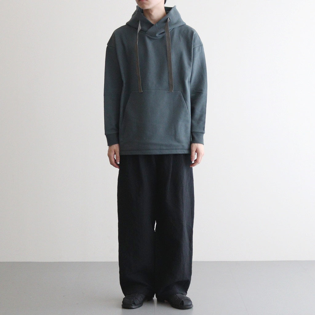 男性モデル(ハラ):172cm 58kg 着用サイズ：0