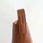 LEATHER SHOULDER BAG - M MADE BY AETA #BROWN [A26AB02AE]
