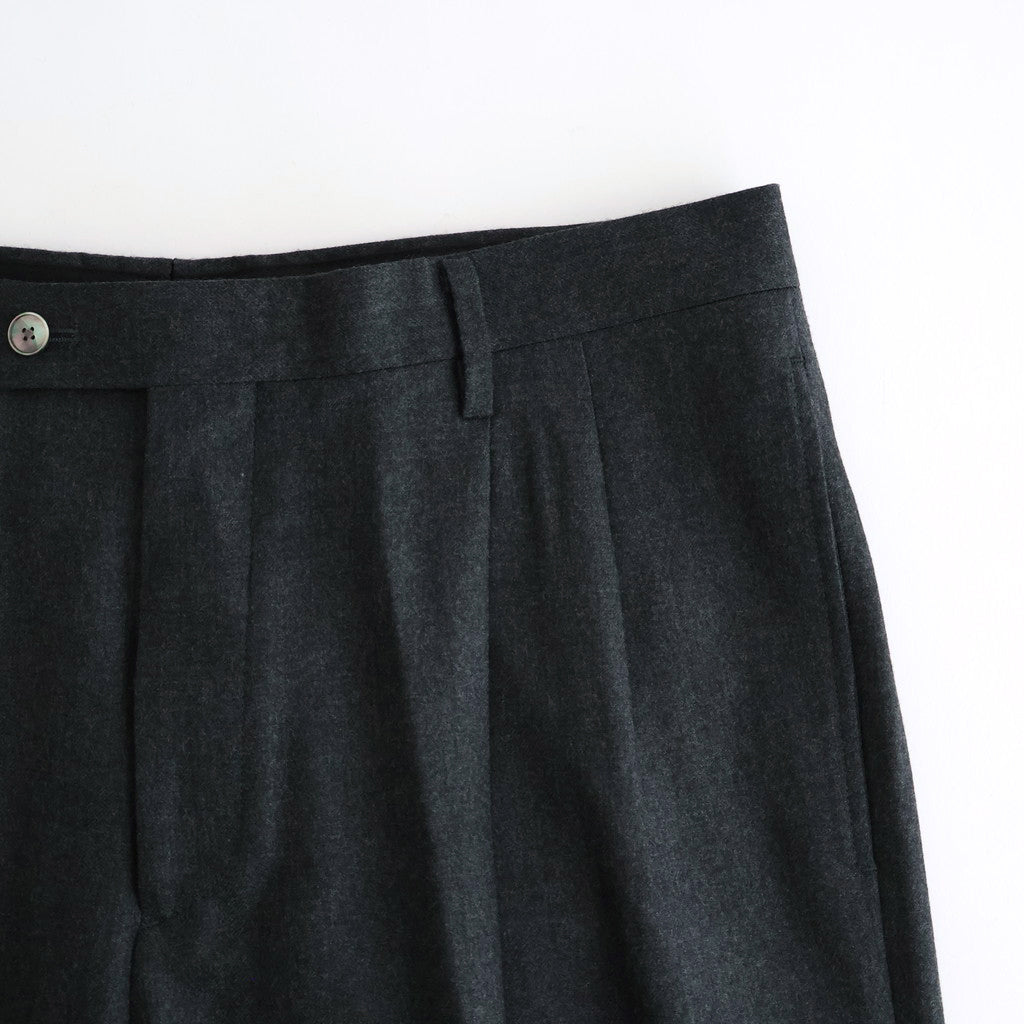 SUPER LIGHT WOOL TWO-TUCK SLACKS #TOP CHARCOAL [A25AP02OS]