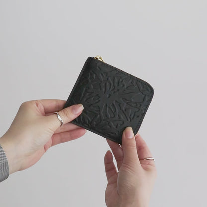 L-shaped ZIP wallet - EMBOSSED FOREST #BLACK [8Z-C031-051]