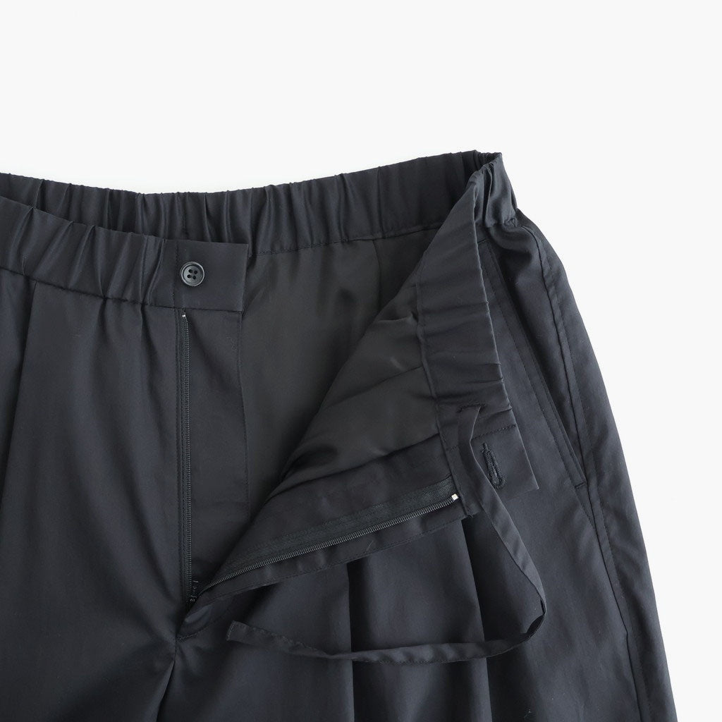 Silicon Poplin Two Tuck Easy Pants #BLACK [GM261-40182]