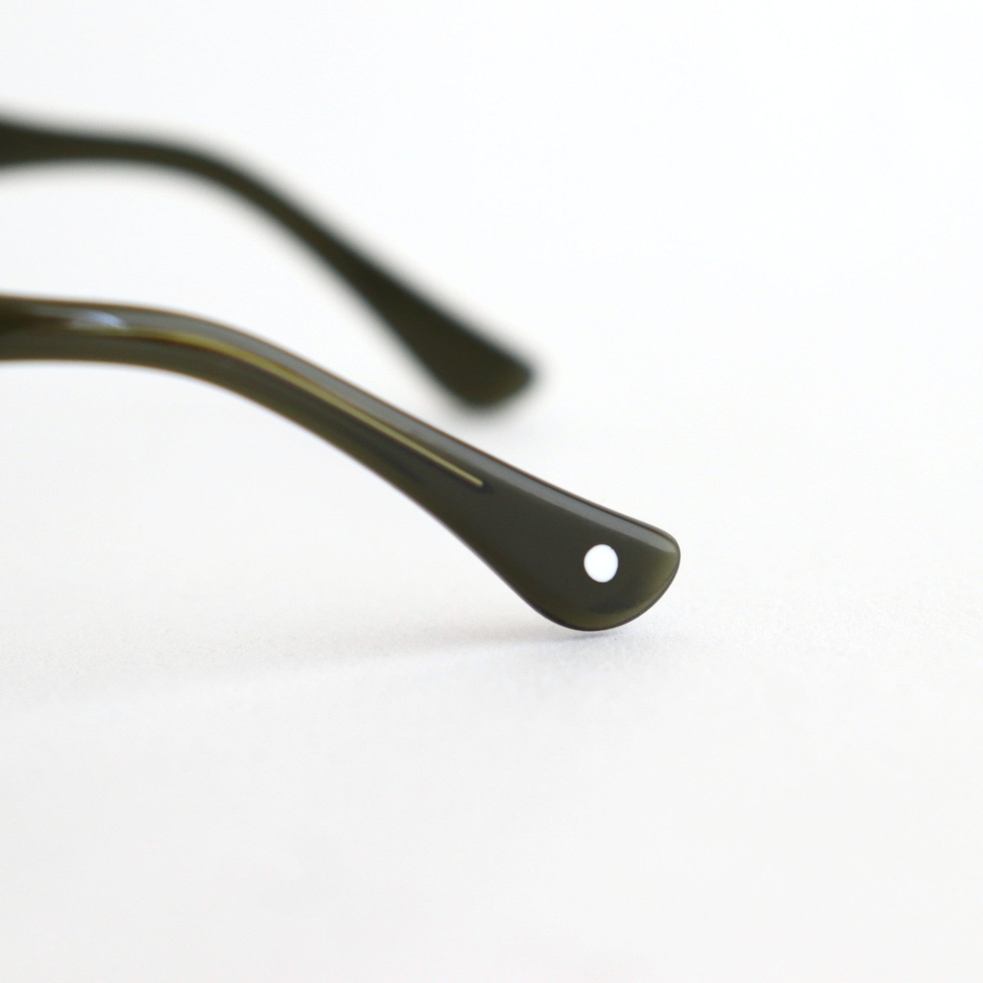 NOCHINO #6 CLEAR SMOKE OLIVE × GREY GREEN to D.GREY [NOCHINO-N1]