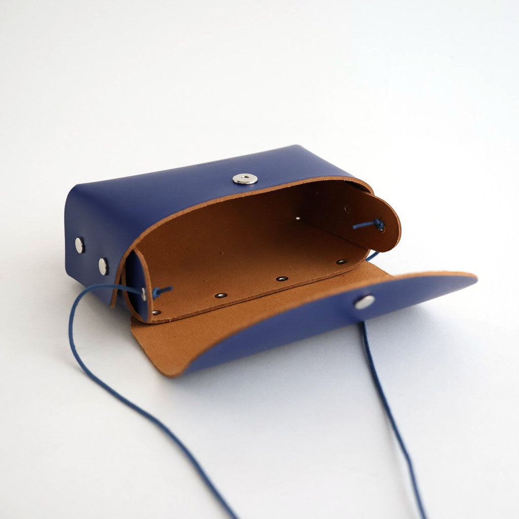 assemble borsetta wide #blue [qn-rb-abw]