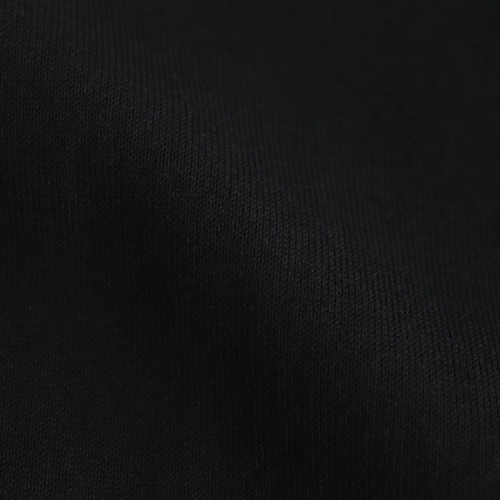 LUSTER PLAITING BOAT NECK TEE #BLACK [A00P04GT]