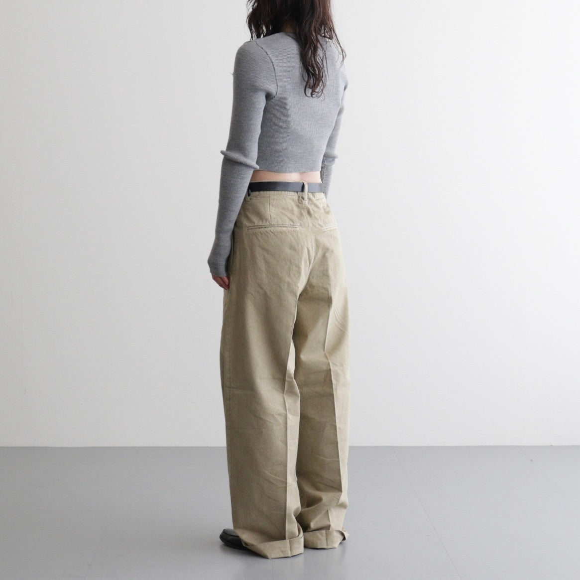 GARMENT-DYED FINX LIGHT CHINO ONE-TUCK WIDE PANTS #BEIGE