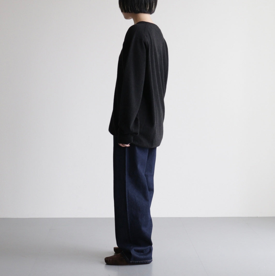 Cashmere 14G Knit UV Neck #D.CHARCOAL [52052202] – ciacura