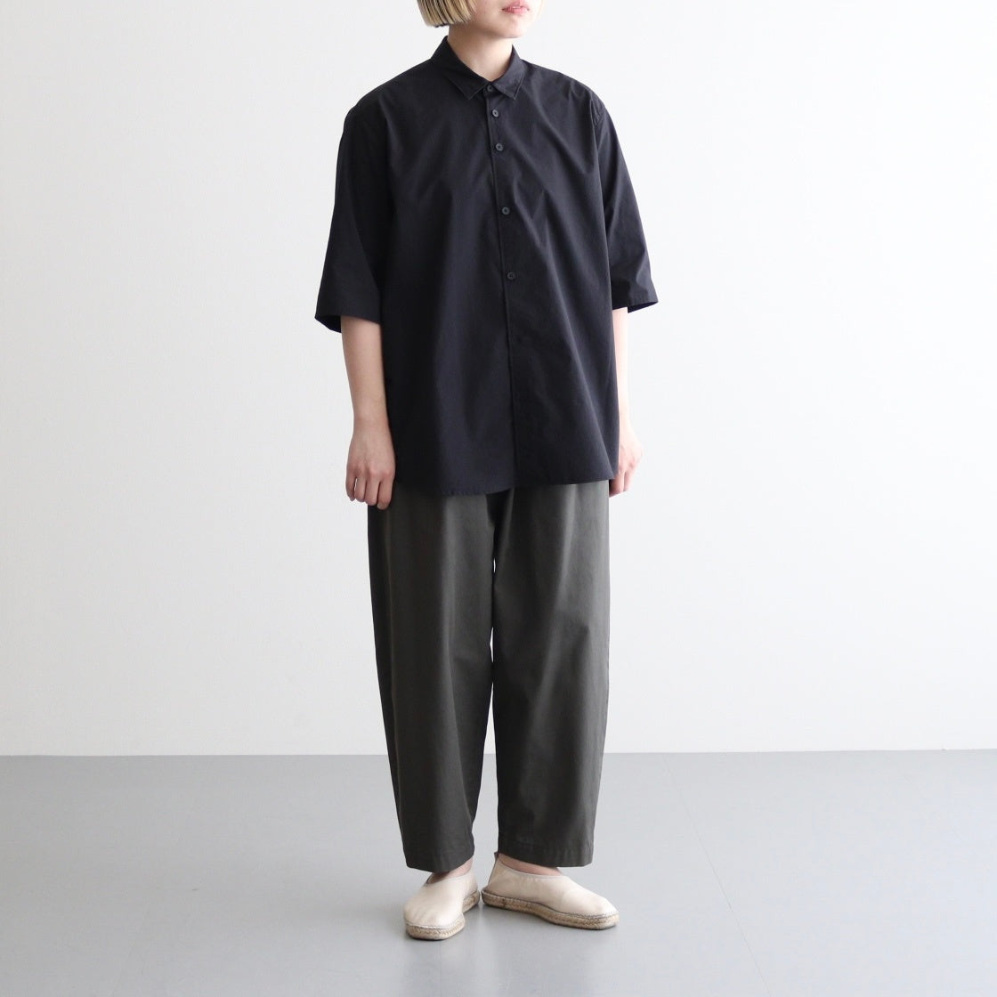 女性モデル(マツオ):156cm　着用サイズ：XS