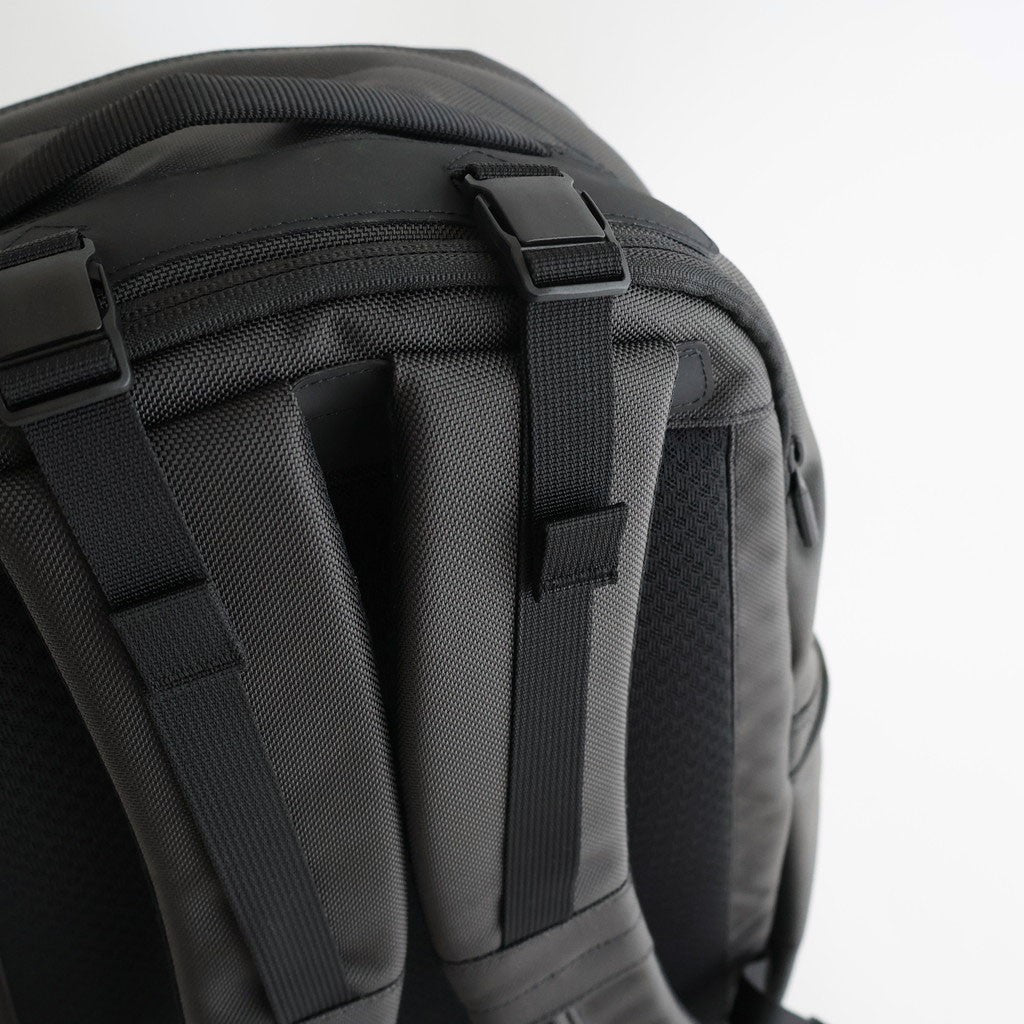 BACKPACK PRO M #METEOR BLACK [PR-1113-023]