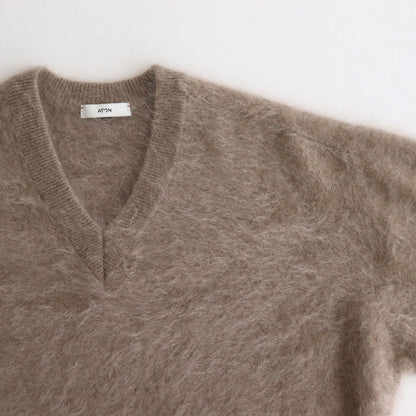 ROYAL CASHMERE FUR V-NECK SWEATER #TOP BEIGE [KRAGCW0910]