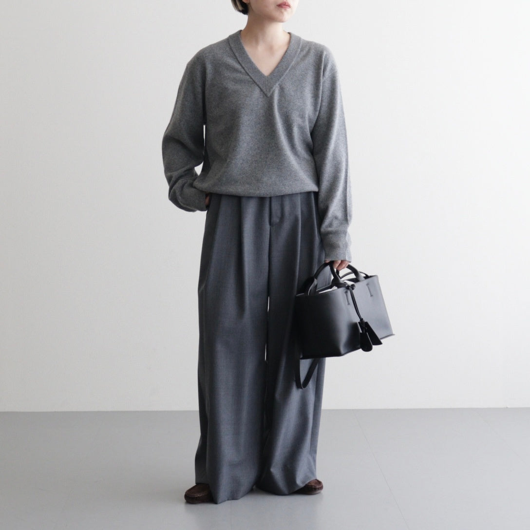 Useful Leather Bag (M) #BLK [12521011]