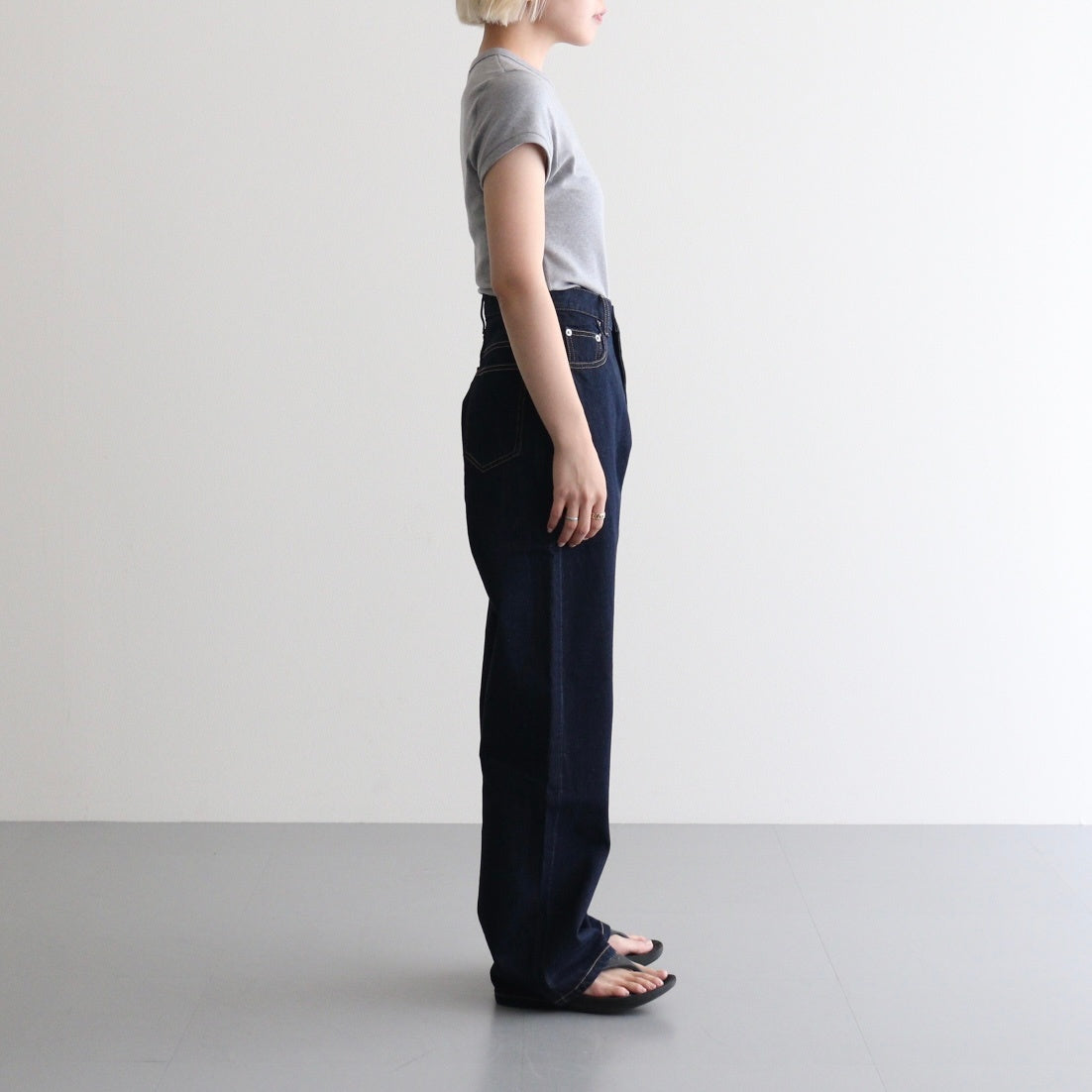 女性モデル(マツオ):156cm　着用サイズ:23