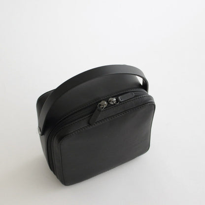 LEATHER SMALL TRAVEL CASE MADE BY AETA #BLACK [A24AB02AE]