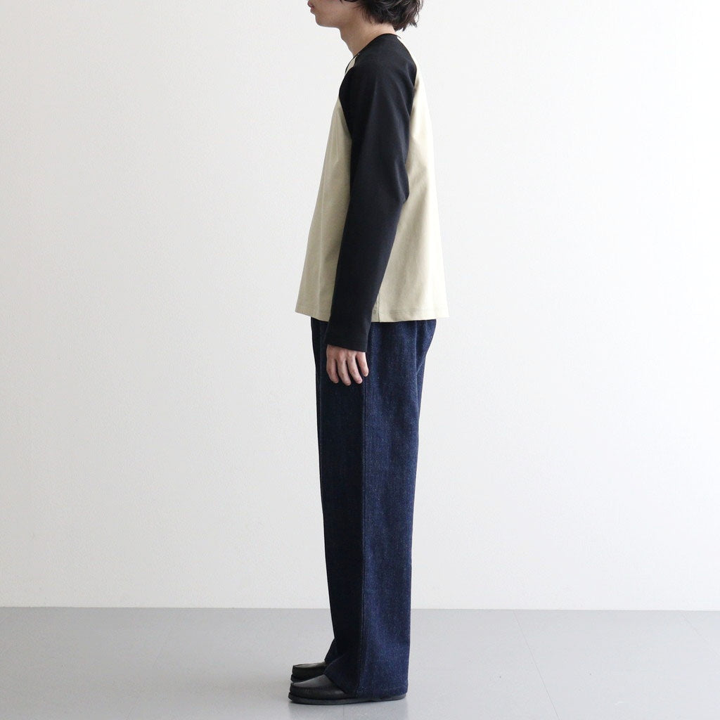 Raglan Sleeve T-shirt #Black / Light Sage [OFH011TE51]