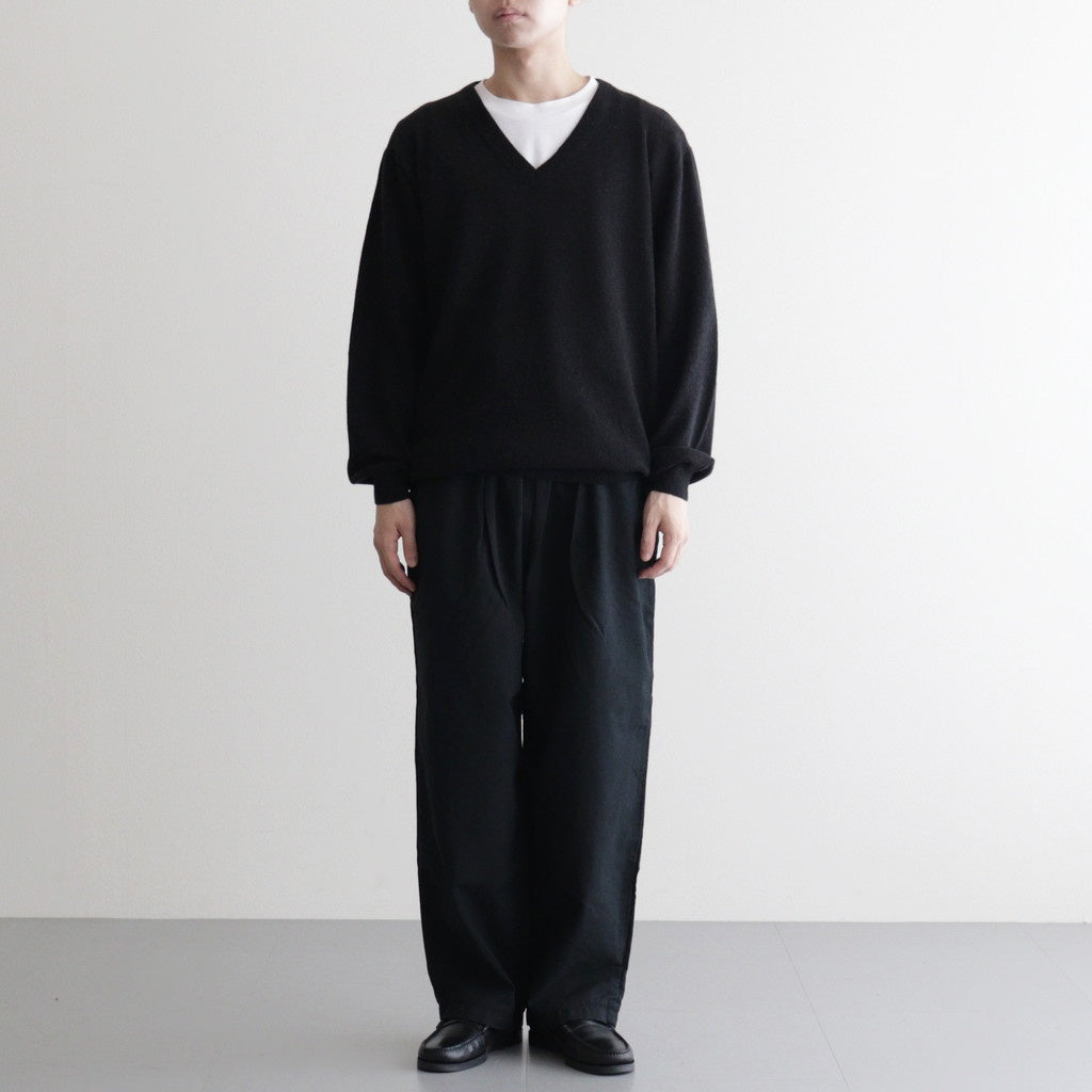 Cashmere 14G Knit V Neck #D.CHARCOAL [51052202] - ciacura 三重県
