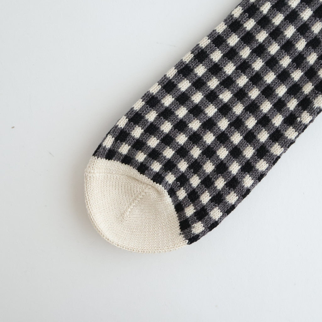 GINGHAM CHECK SOCKS #BLACK [R1506-SS26]