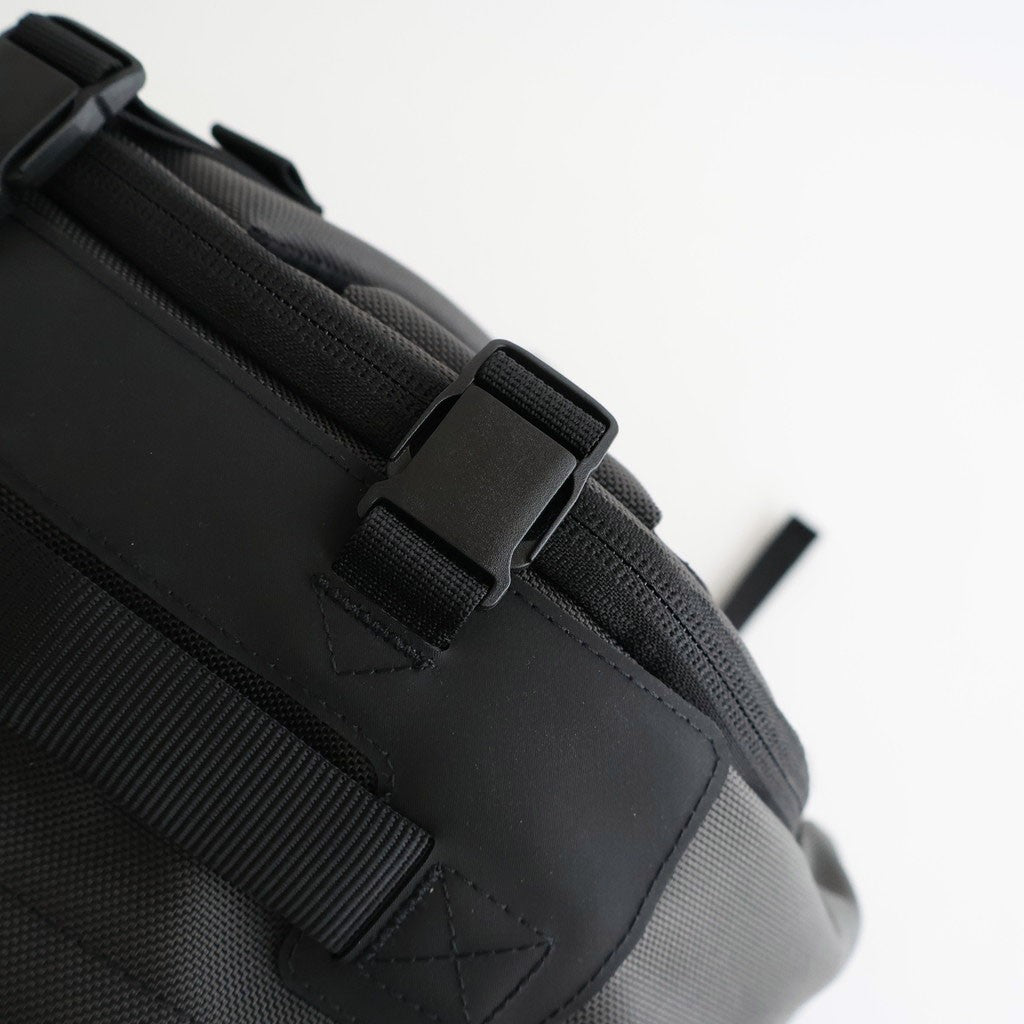 BACKPACK PRO M #METEOR BLACK [PR-1113-023]