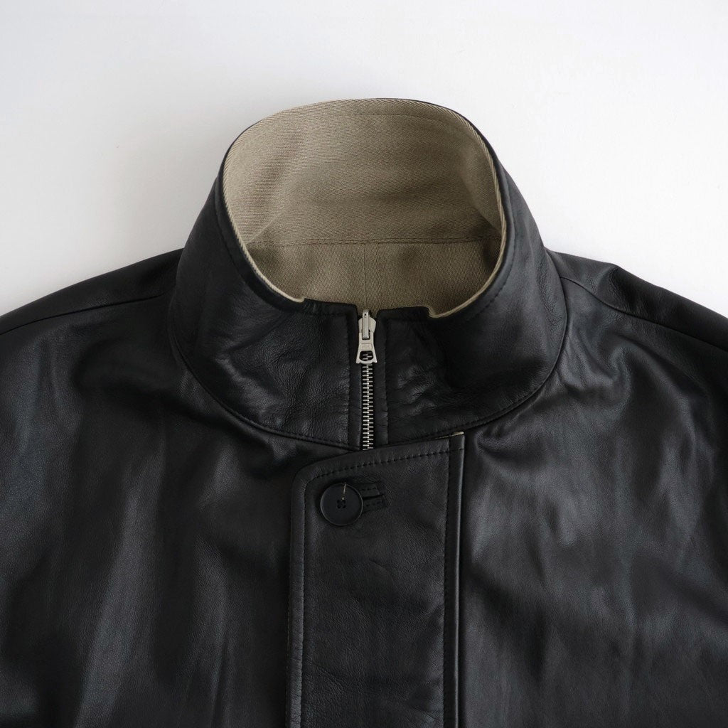 REVERSIBLE WOOL TWISTED TWILL / SHEEP LEATHER HALF COAT #KHAKI BEIGE CHAMBRAY × BLACK [A26AC01AN]